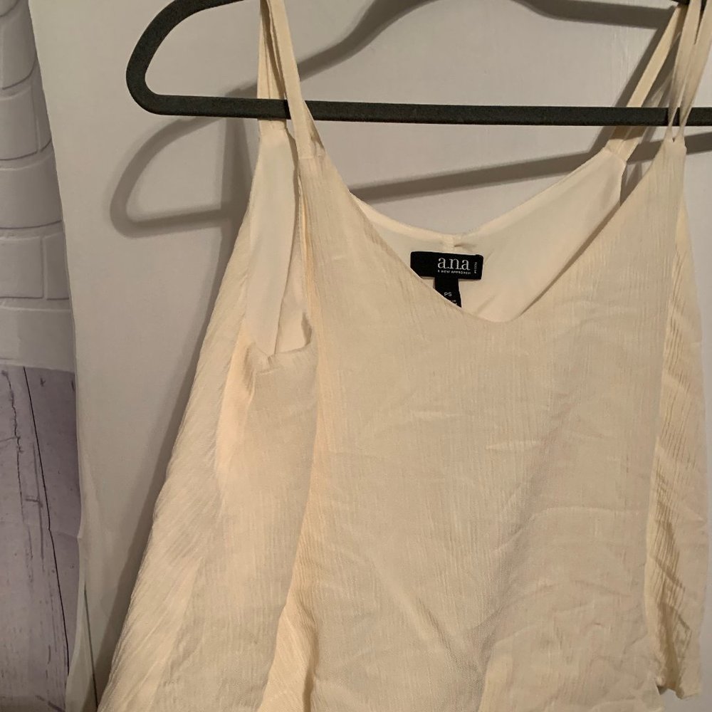 NWT CREAM LINED DRESSY TANK BLOUSE SZ PS